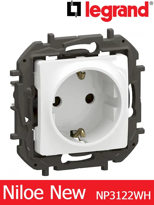Контакт Шуко 16A с детска защита – бял Legrand Niloe New NP3122WH