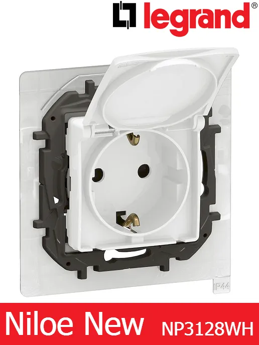 Контакт Шуко 16A с капак противовлажен IP44 и детска защита – бял Legrand Niloe New NP3128WH