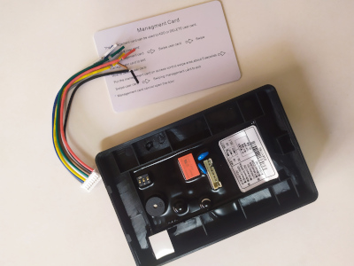 Снимка 3 на: Четец за котрол на достъп до вход или асансьор RFID 125 kHz, самостоятелен.